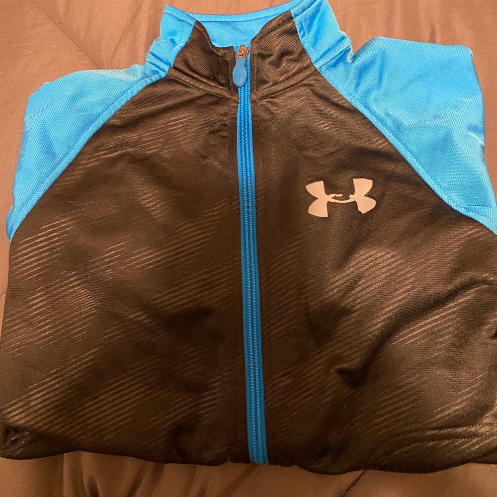 Under Armour zip jacket, youth Sm.